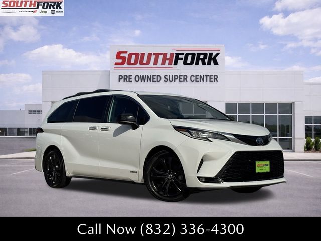 2021 Toyota Sienna XSE