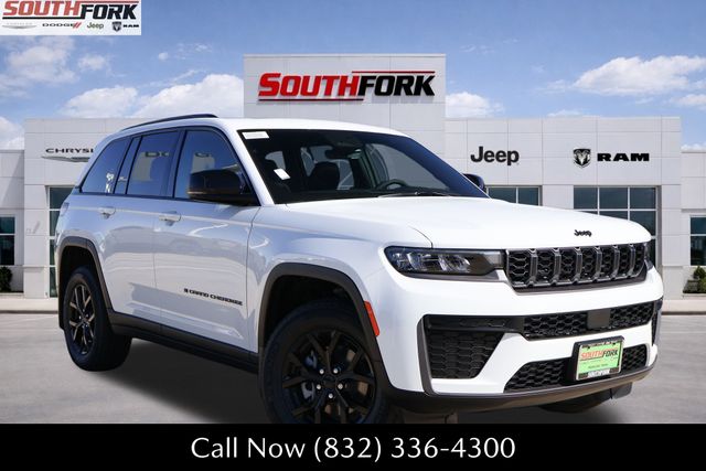 2026 Jeep Grand Cherokee Laredo